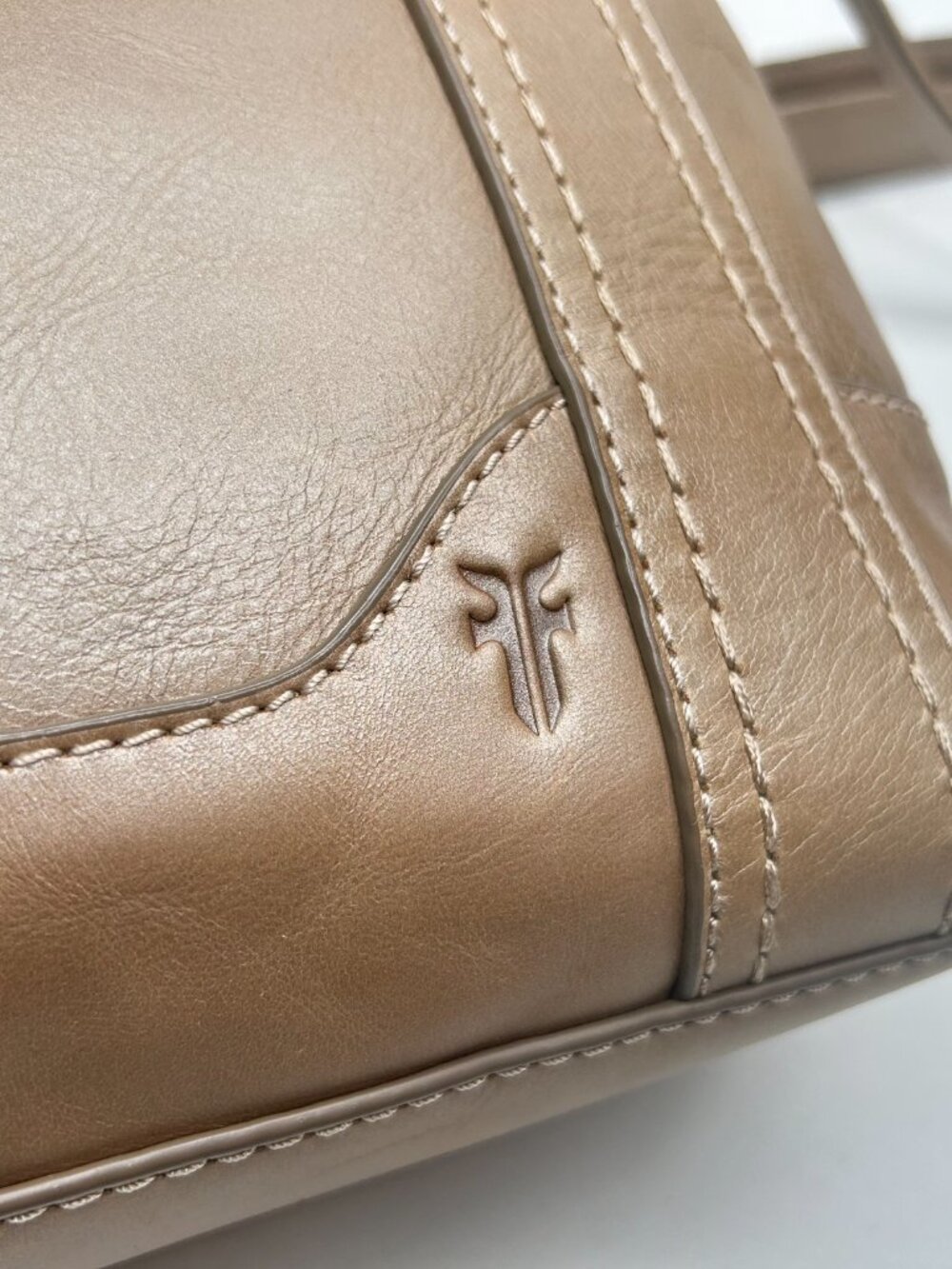 FRYE Melissa Medium Satchel w/ Detachable Crossbody Strap Light Bronze Leather C - Picture 8 of 11